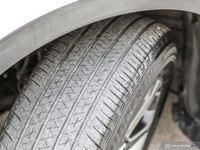 All Wheel Drive,Power Door Locks,Aluminum Wheels,Rear Defrost,Intermittent Wipers,Privacy Glass,Turb... (image 9)