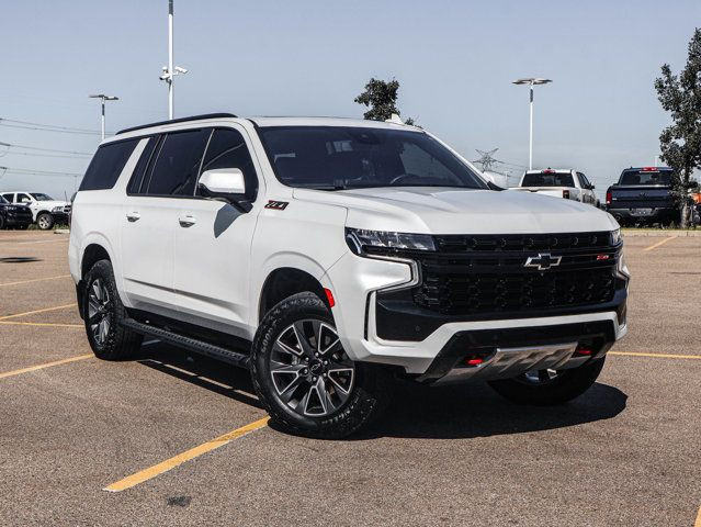 2023 Chevrolet Suburban Z71 Luxury 6.2L in Cars & Trucks in Strathcona County - Image 2