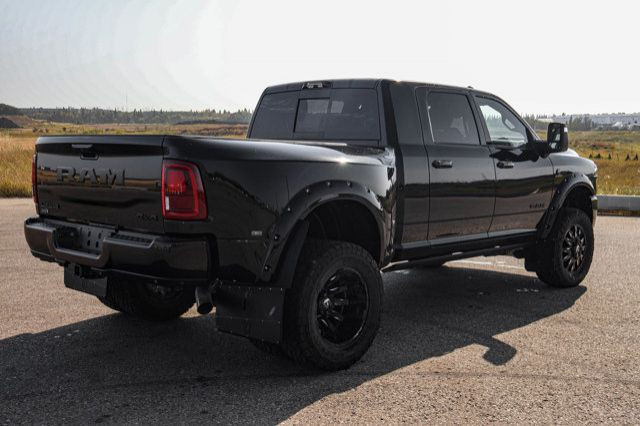 2025 Ram 3500 LIFTED LEATHER LOADED LARAMIE MEGACAB 4X4 DIESEL in Cars & Trucks in Strathcona County - Image 3