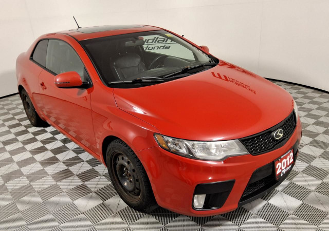 2012 Kia Forte Koup 2.4 SX 6sp in Cars & Trucks in Barrie