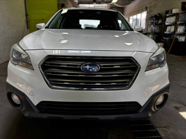 2017 Subaru Outback CVT 2.5i Touring w-Tech Pkg in Cars & Trucks in Laval / North Shore - Image 3