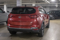 This Kia Sportage has a dependable Regular Unleaded I-4 2.4 L/144 engine powering this Automatic tra... (image 8)