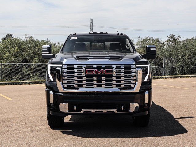 2025 GMC Sierra 3500HD Denali in Cars & Trucks in Strathcona County - Image 3