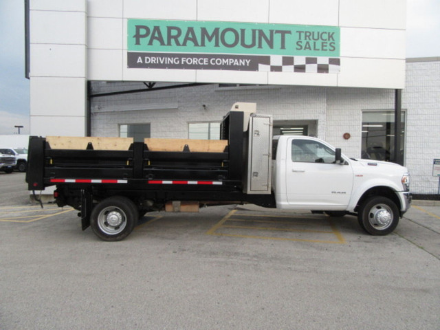 2022 Ram 5500 HD Chassis GAS AUTO 2WD WITH 13FT DUMP BOX & CROSS in Cars & Trucks in Oakville / Halton Region - Image 2
