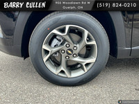 The Chevrolet Trax LT is a brand new SUV with just 15 km on the odometer, ready to transform your dr... (image 3)