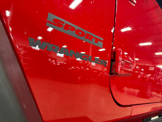2017 Jeep Wrangler 4WD 2dr Sport - BLUETOOTH - 3.6L V6 ENGINE in Cars & Trucks in Mississauga / Peel Region - Image 4
