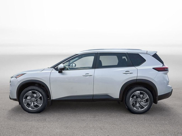 2025 Nissan Rogue SV MOONROOF in Cars & Trucks in Oshawa / Durham Region - Image 3