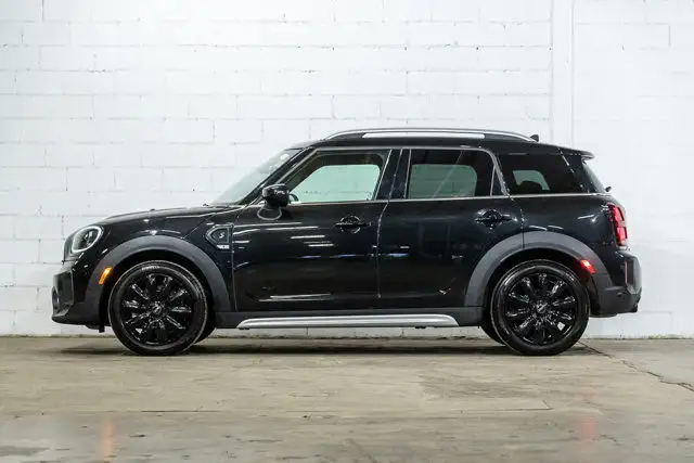 2023 MINI Countryman Cooper S ALL4 | Premier | Accès Confort in Cars & Trucks in City of Montréal - Image 5