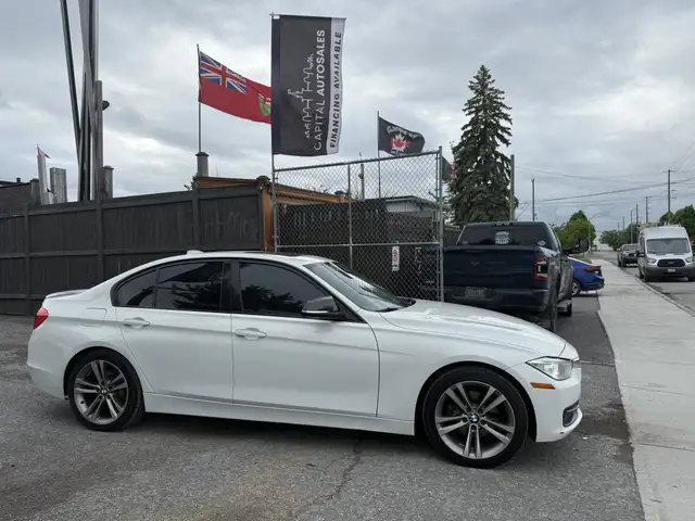 2014 BMW 320 320I SPORT PKG xDrive 4dr All-wheel Drive in Cars & Trucks in Ottawa - Image 6