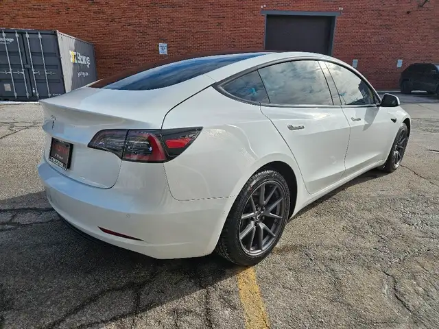 2021 Tesla Model 3 STANDARD RANGE PLUS-AUTOPILOT-FSD 3 in Cars & Trucks in City of Toronto - Image 8