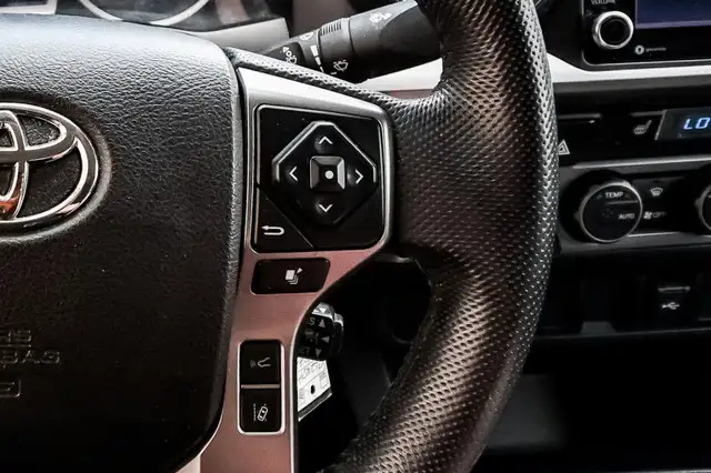 2022 Toyota Tacoma SR5 • SIDE STEPS • HEATED SEATS • CP/AA in Cars & Trucks in Kingston - Image 19