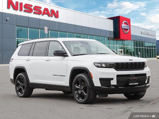 2022 Jeep Grand Cherokee L Altitude in Cars & Trucks in London