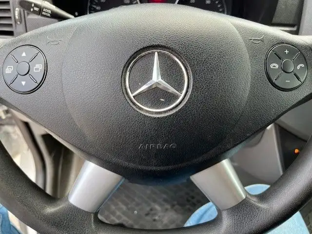 2015 Mercedes-Benz Sprinter cargo vans 2500 144 LOW ROOF-RARE 3  in Cars & Trucks in City of Toronto - Image 15
