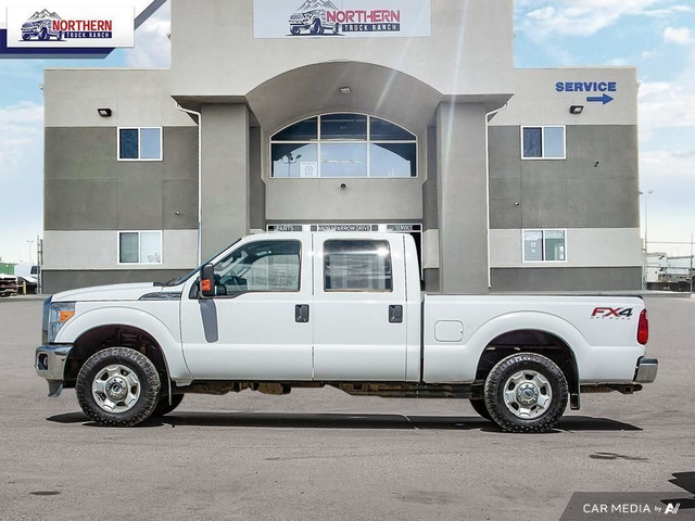 2012 Ford F-250 XLT AS TRADED CREW CAB 4X4 in Cars & Trucks in Edmonton - Image 3