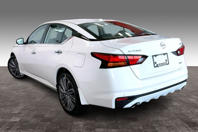 2024 Nissan Altima AWD PLATINUM in Cars & Trucks in Edmonton - Image 3