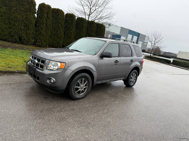 2010 Ford Escape XLT 4WD AUTOMATIC A/C LOCAL BC in Cars & Trucks in Richmond
