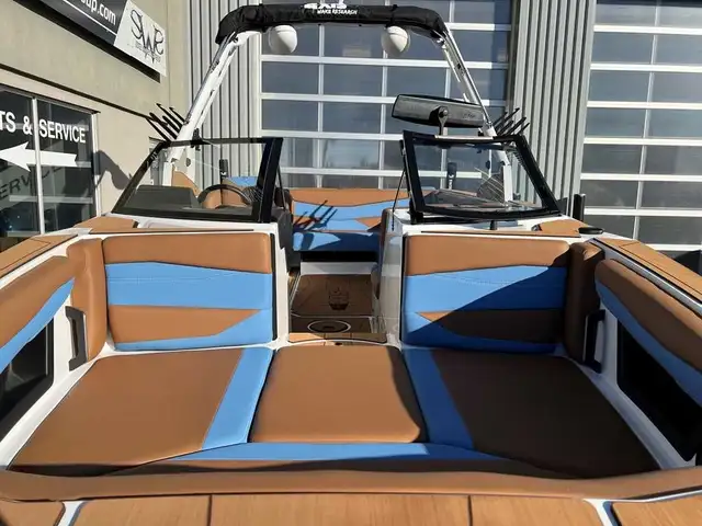 2024 Axis A225 in Powerboats & Motorboats in Saskatoon - Image 17