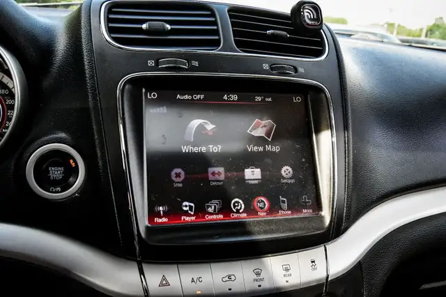 2018 Dodge Journey GT • HEATED LEATHER • NAV • PREMIUM AUDIO in Cars & Trucks in Cornwall - Image 18