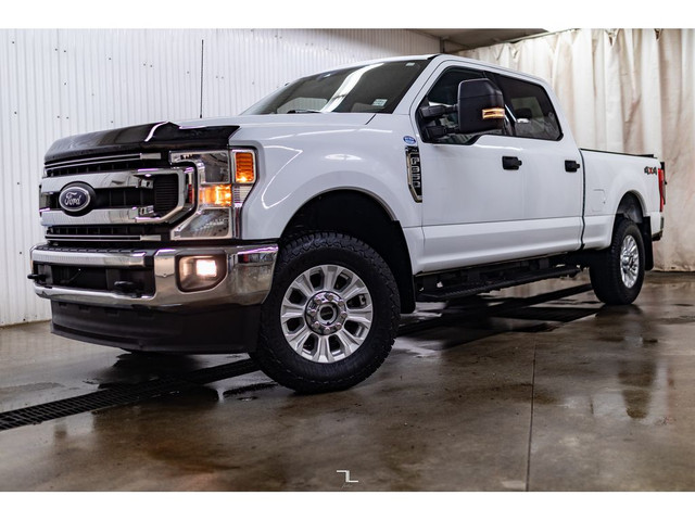 2022 Ford F-350 4x4 Crew Cab XLT BCam Tommy Gate in Cars & Trucks in Calgary - Image 4