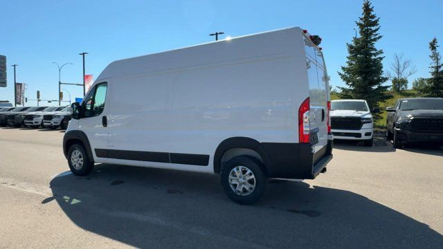 2025 Ram ProMaster Cargo Van SLT | Navigation | Apple CarPlay in Cars & Trucks in Edmonton - Image 2
