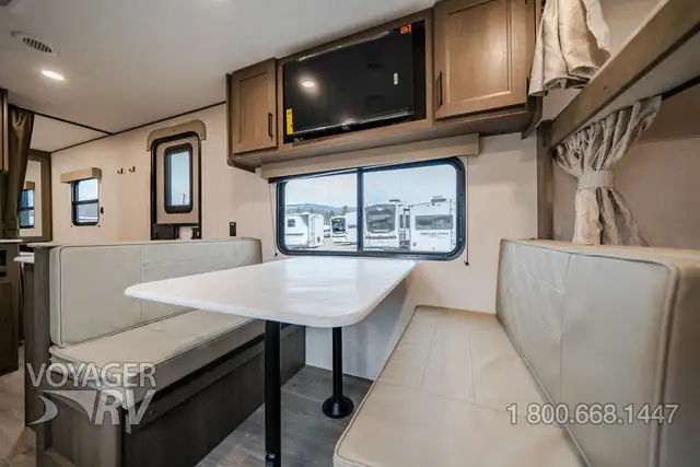 2025 Grand Design Transcend Xplor 24BHX in Travel Trailers & Campers in Kelowna - Image 32
