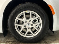 EXECUTIVE CROSSTOWN DEMO! This 2024 CHRYSLER VOYAGER LX has the following options Cloth Bucket Seats... (image 9)