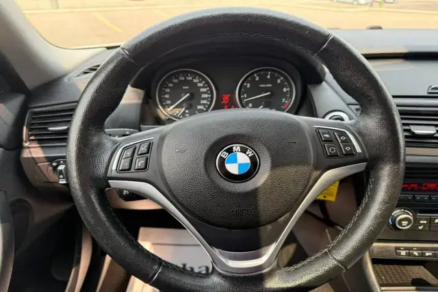 2015 BMW X1 AWD 4dr xDrive28i|BIG SUMMER BLOWOUT! dans Autos et camions dans Calgary - Image 19