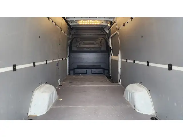 2021 Mercedes-Benz Sprinter Cargo Van 2500 - 170WB - 4cylDiesel  in Cars & Trucks in City of Toronto - Image 9