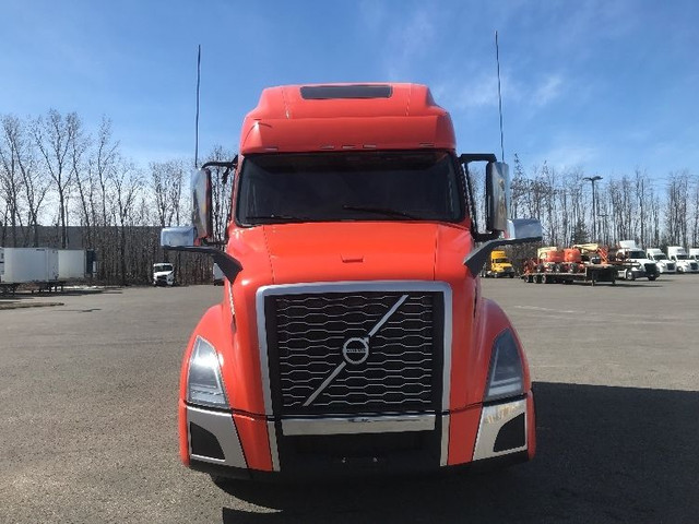 2020 Volvo VNL64760 in Heavy Trucks in Winnipeg - Image 2