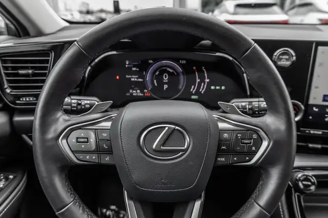 2022 Lexus NX NX 350h / camera / bluetooth / volant chauffant Bi in Cars & Trucks in Laval / North Shore - Image 21