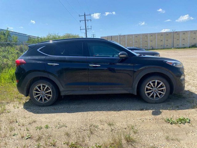 2016 Hyundai Tucson Ultimate AWD Sunroof Heated leather in Cars & Trucks in St. Albert - Image 4
