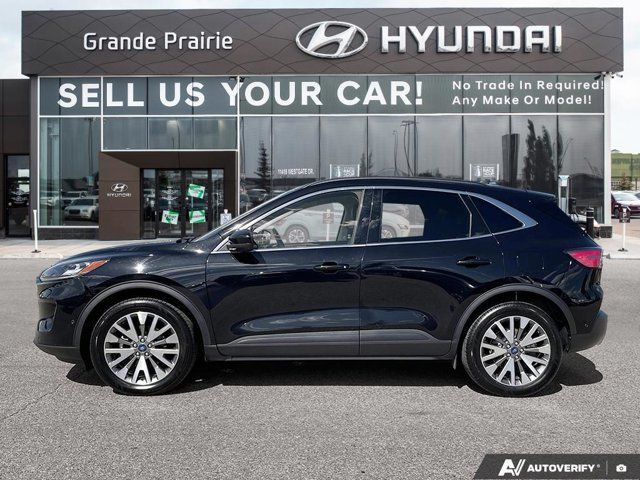 2021 Ford Escape Titanium Hybrid | AWD | Power Liftgate in Cars & Trucks in Grande Prairie - Image 3