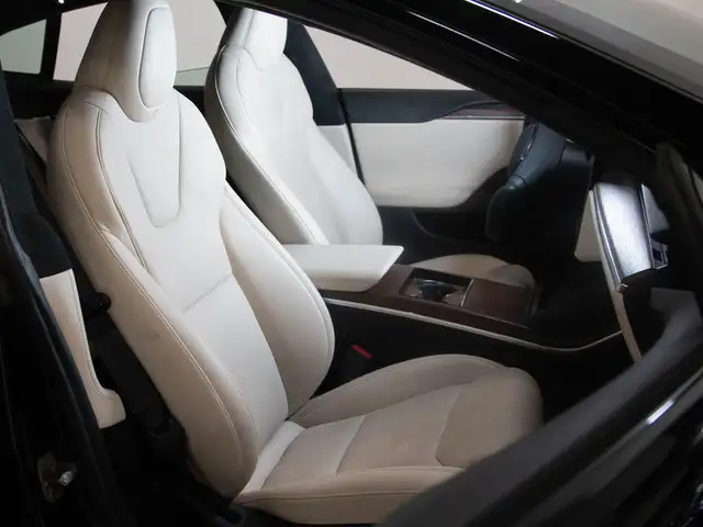 2022 Tesla Model S AWD | 21\" RIM | YOKE STEERING in Cars & Trucks in Mississauga / Peel Region - Image 15