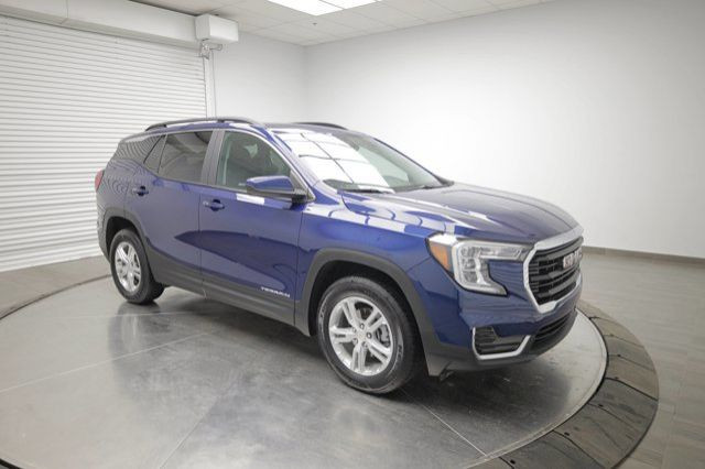 2023 GMC Terrain SLE in Cars & Trucks in Calgary