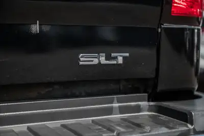 2018 GMC Sierra 2500HD SLT / Awd / 6.6L Duramax Diesel / Exhaust, View more
