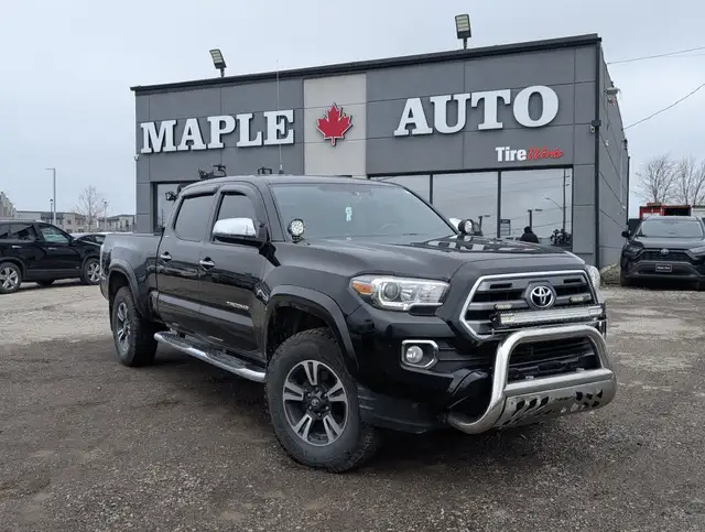 2016 Toyota Tacoma LIMITED in Cars & Trucks in London - Image 2