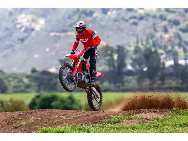 2025 Honda CRF450R in Dirt Bikes & Motocross in Laval / North Shore - Image 6