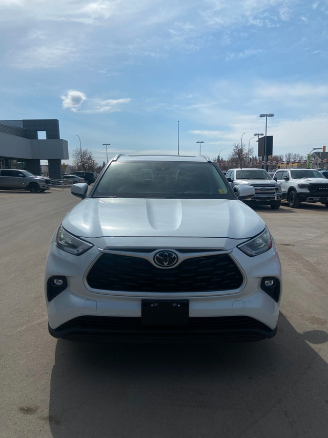 2022 Toyota Highlander XLE in Cars & Trucks in Winnipeg