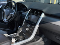 All vehicles come with a full vehicle History Report, ask to see it! Fresh trade-in. This SUV is loa... (image 8)