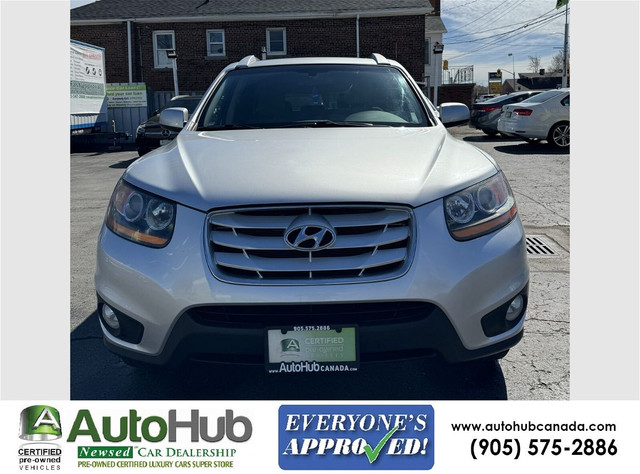 2011 Hyundai Santa Fe GL PREMIUM-AWD-SUNROOF-HEATED SEATS in Cars & Trucks in Hamilton - Image 2