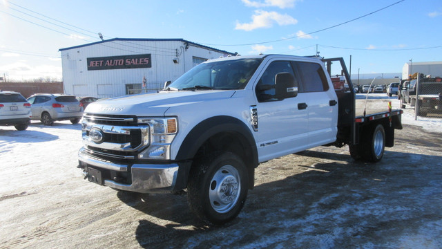 2021 Ford F-450 XLT CREW CAB FLAT DECK LOW KM'S !!! in Cars & Trucks in Edmonton - Image 2