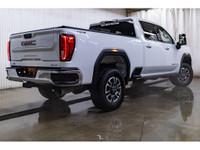 **ACCIDENT FREE - MECHANICALLY CERTIFIED** 68,700 KM This 2023 GMC Sierra 3500HD 4x4 Crew Cab SLE is... (image 6)