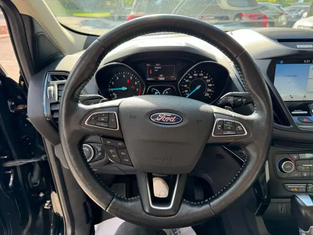 2017 Ford Escape TITANIUM! DEALER SERVICED! SUNROOF, HEATED SEAT in Cars & Trucks in Ottawa - Image 23