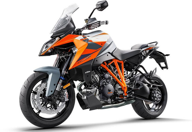 2024 KTM 1290 SUPER DUKE GT in Touring in Longueuil / South Shore - Image 3