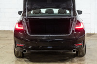 Francais: * Volant chauffant * Garniture en maille d'aluminium * BMW Live Cockpit Professional * Con... (image 6)