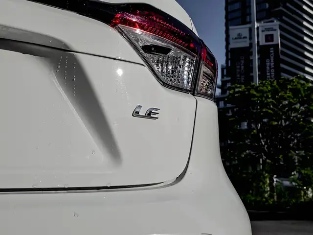 2024 Toyota Corolla LE CVT dans Autos et camions dans Ville de Toronto - Image 10