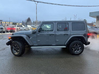 Engine: Intercooled Turbo Gas/Electric I-4 2.0 L/122 L/100Km City: 11.6 L/100Km Hwy: 11.9 Safety Equ... (image 1)