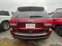 This JEEP GRAND CHEROKEE LIMITED, with a V6 Cylinder Engine engine, features a TRANSMISSION: 8-SPEED... (image 1)