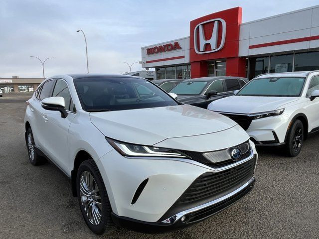  2022 TOYOTA | VENZA | LIMITED| HYBRID LIMITED | FULLY LOADED | in Cars & Trucks in Medicine Hat - Image 2