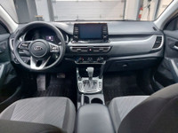 KIA SELTOS LX 2021 MOTEUR 4 CYLINDRES ÉCONOMIQUE ET FIABLE DE 2,0L TRANSMISSION AUTOMATIQUE PARFAIT... (image 9)